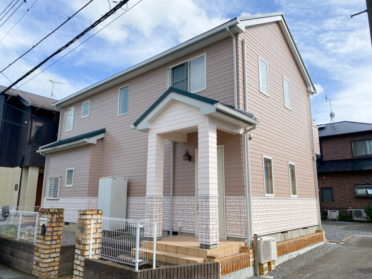 龍ケ崎市藤ヶ丘Ｕ様邸｜屋根カバー工事・外壁塗装工事（一部マルチカラー）：施工後